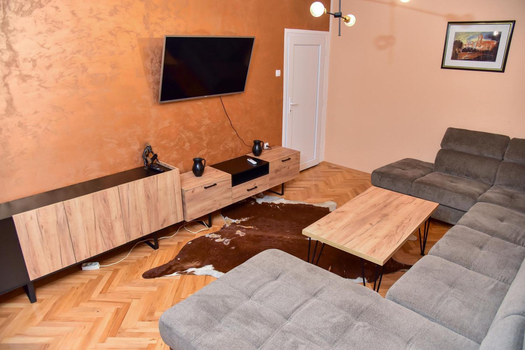 Goldi Apartman バニャ・ルカ エクステリア 写真